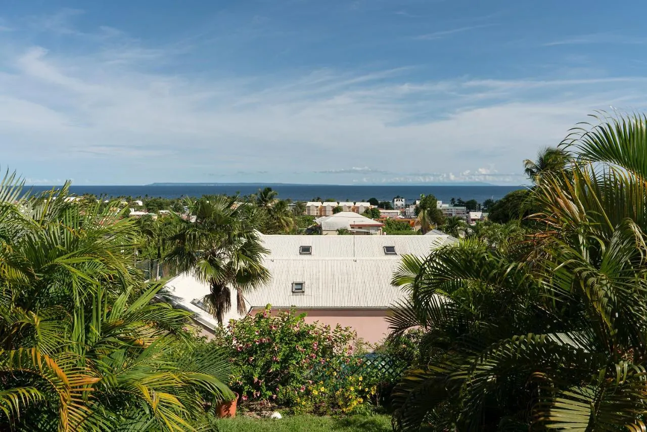 Apartment Appartement Magnifique A 2 Minutes De La Plage De Sainte Anne