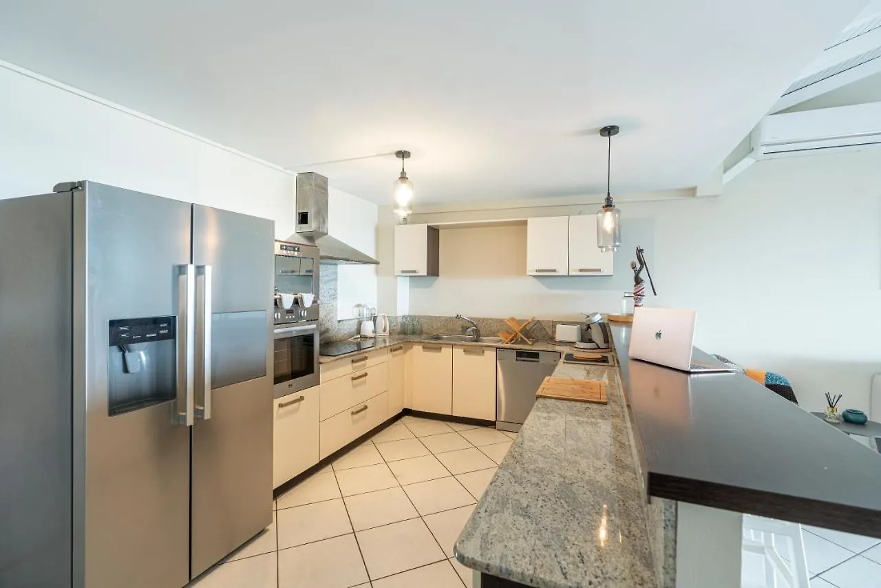 Apartment Appartement Magnifique A 2 Minutes De La Plage De Sainte Anne